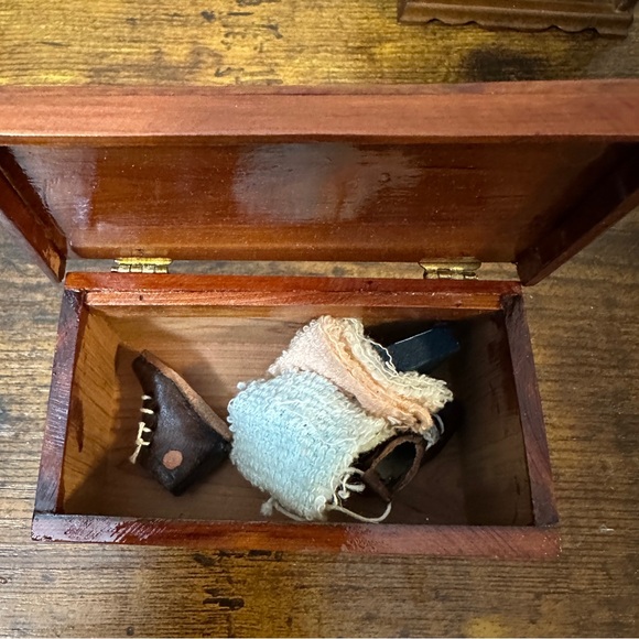 Vintage! 11 Pieces - Wooden Miniature Doll House Furniture - Picture 4 of 11